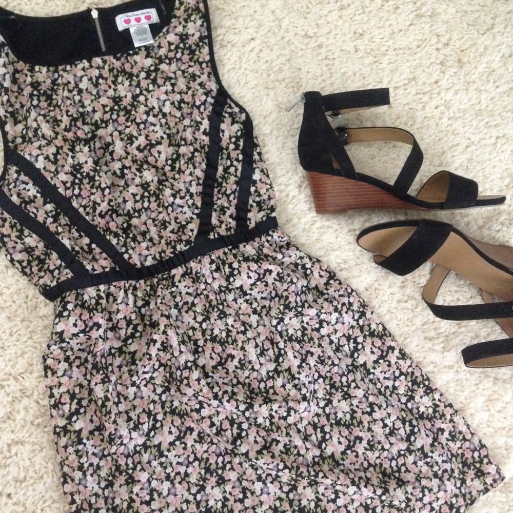 Floral structured skater dress